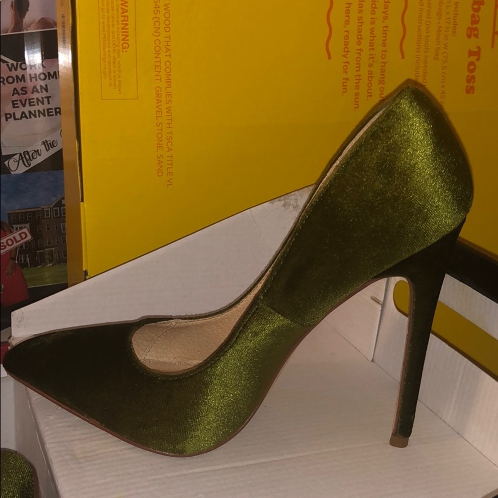 Olive velvet 6inch heel